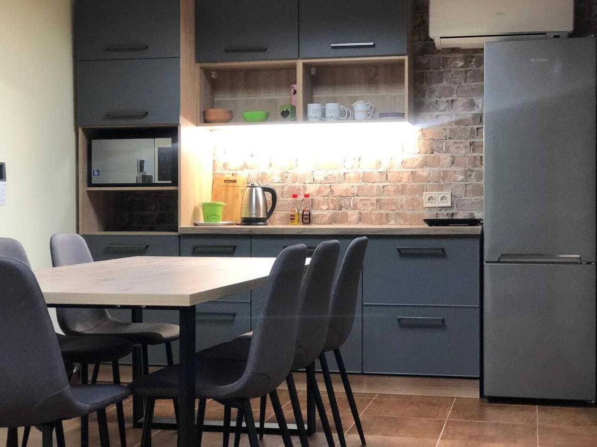 Хостел Lime Dnipro Exteriör bild
